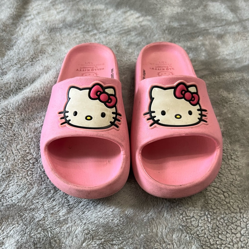 Hello Kitty Kids Pink Slide Sandals